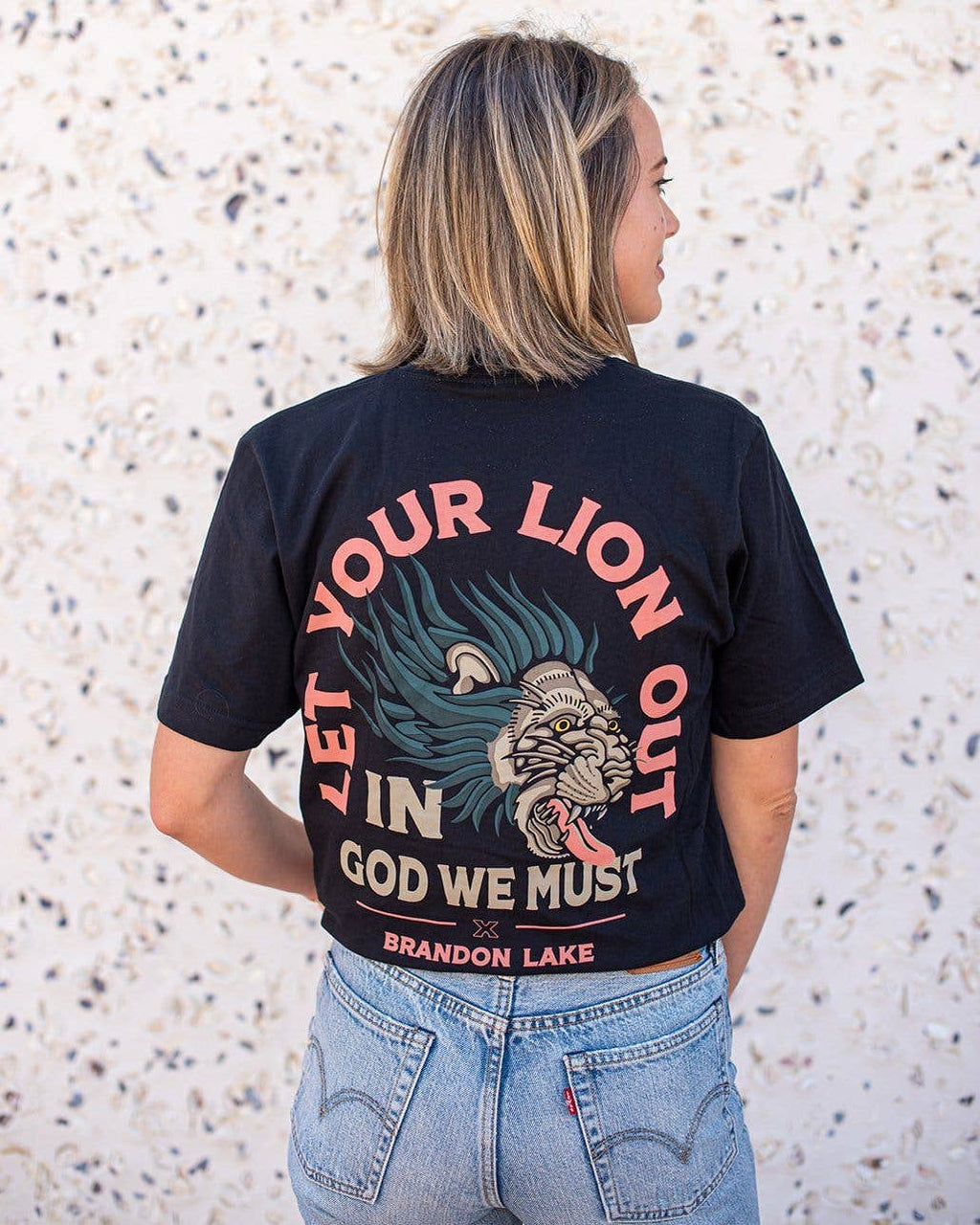Brandon Lake "Let Your Lion Out" Tee: M